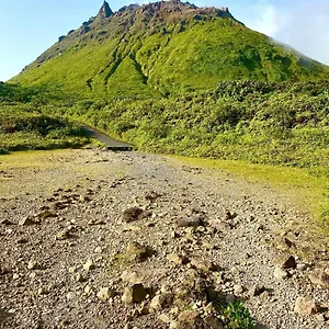 Au Pied De La Soufriere Saint-Claude